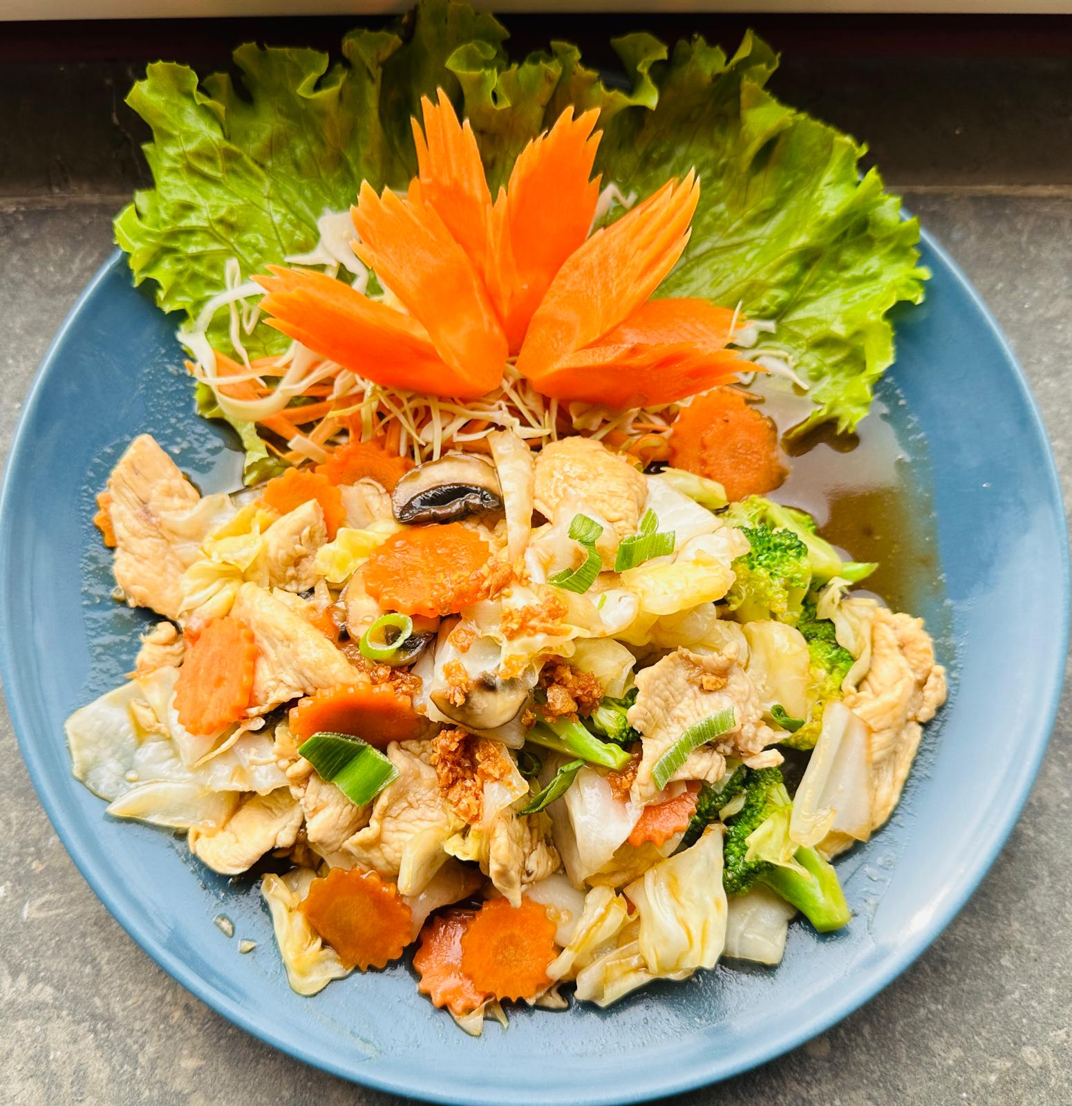Pad Pak Ruam Gai